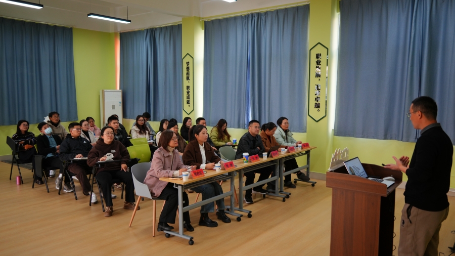 DSC07943.JPG